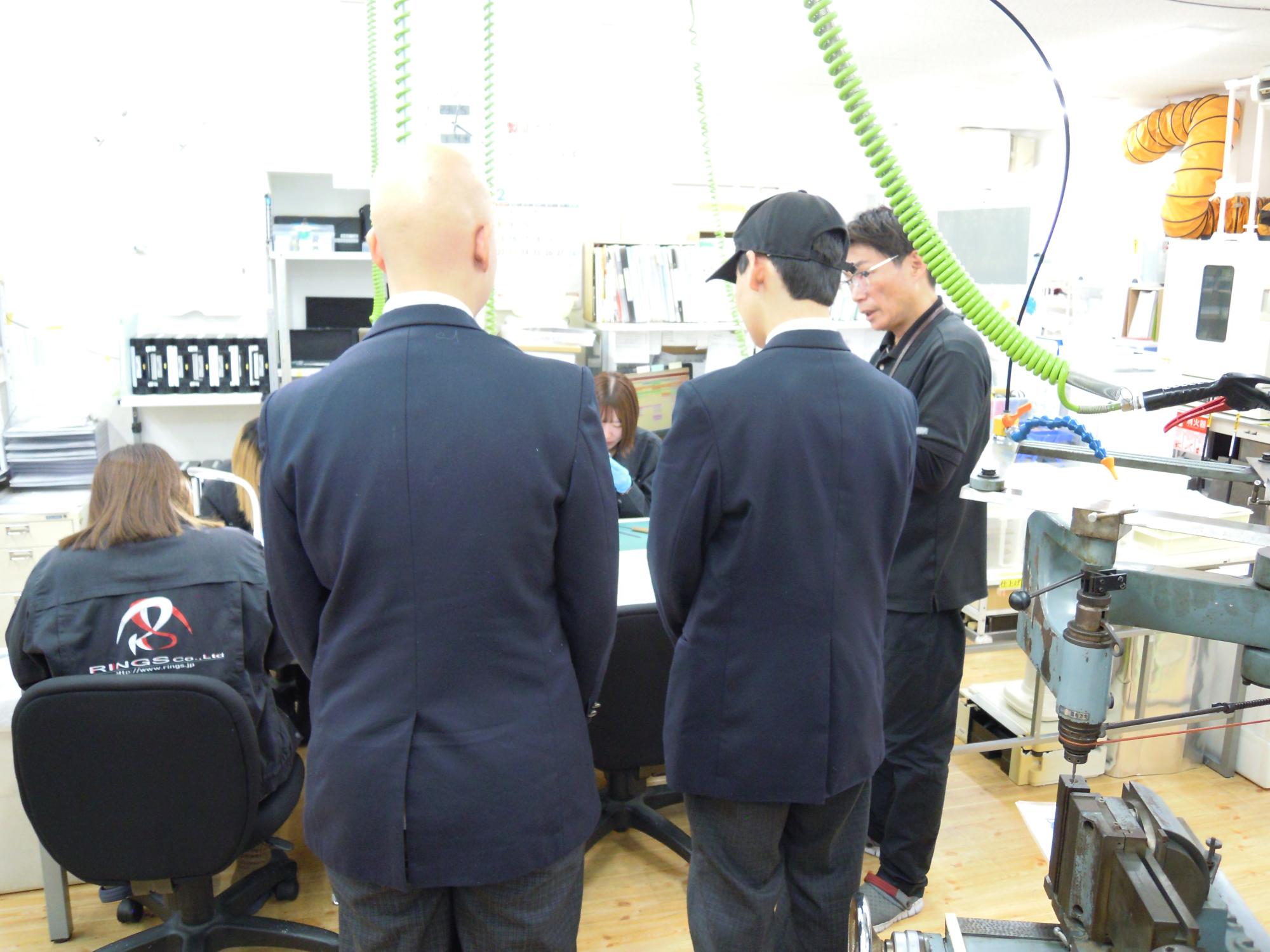 職場見学（リングス）