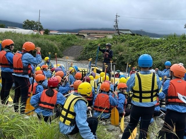 ラフティング体験の様子