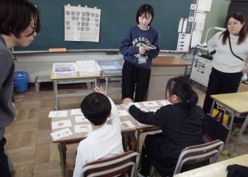 中国ルーツの部屋のかるた